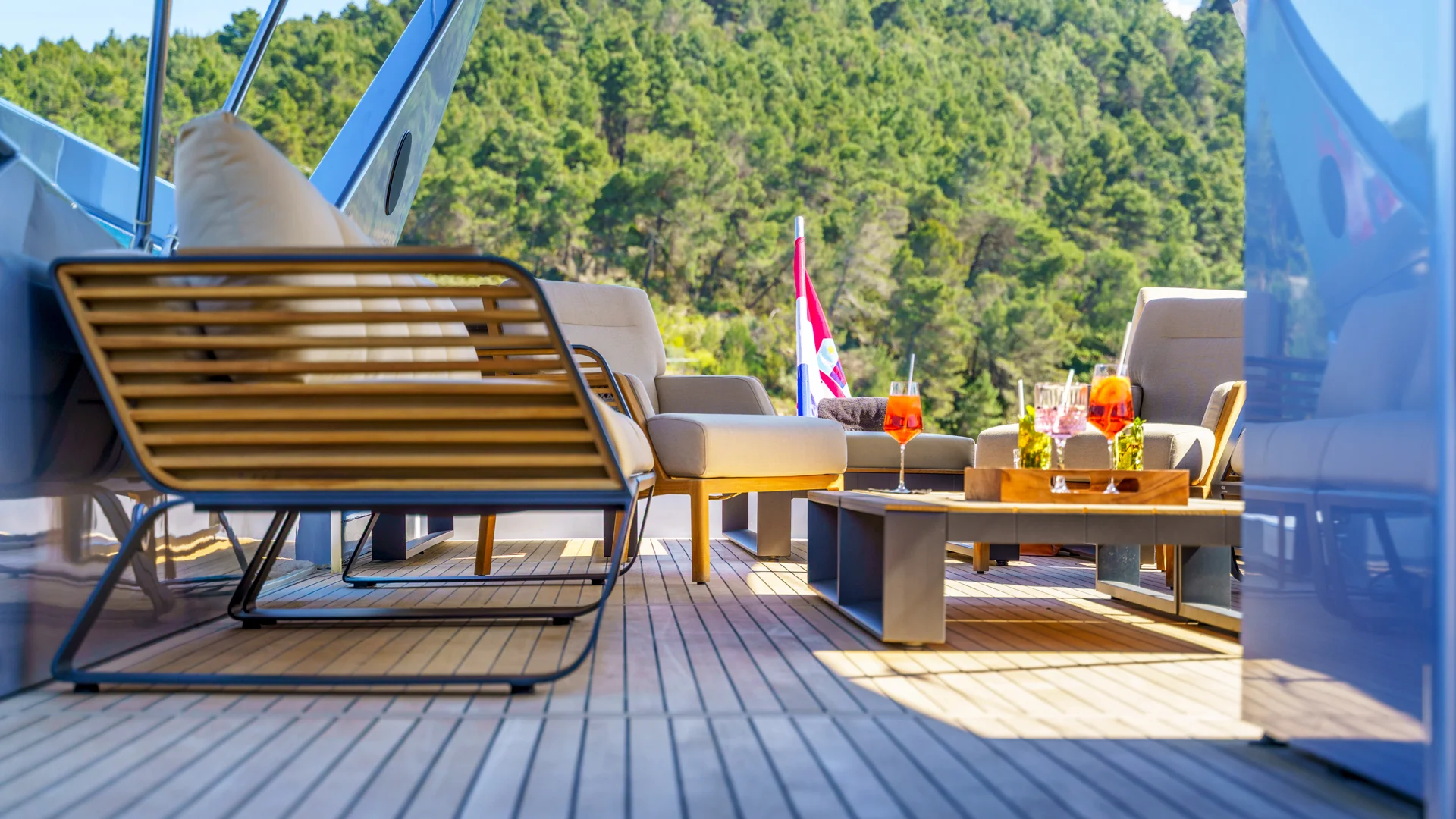 17 Phantom flybridge tranquility