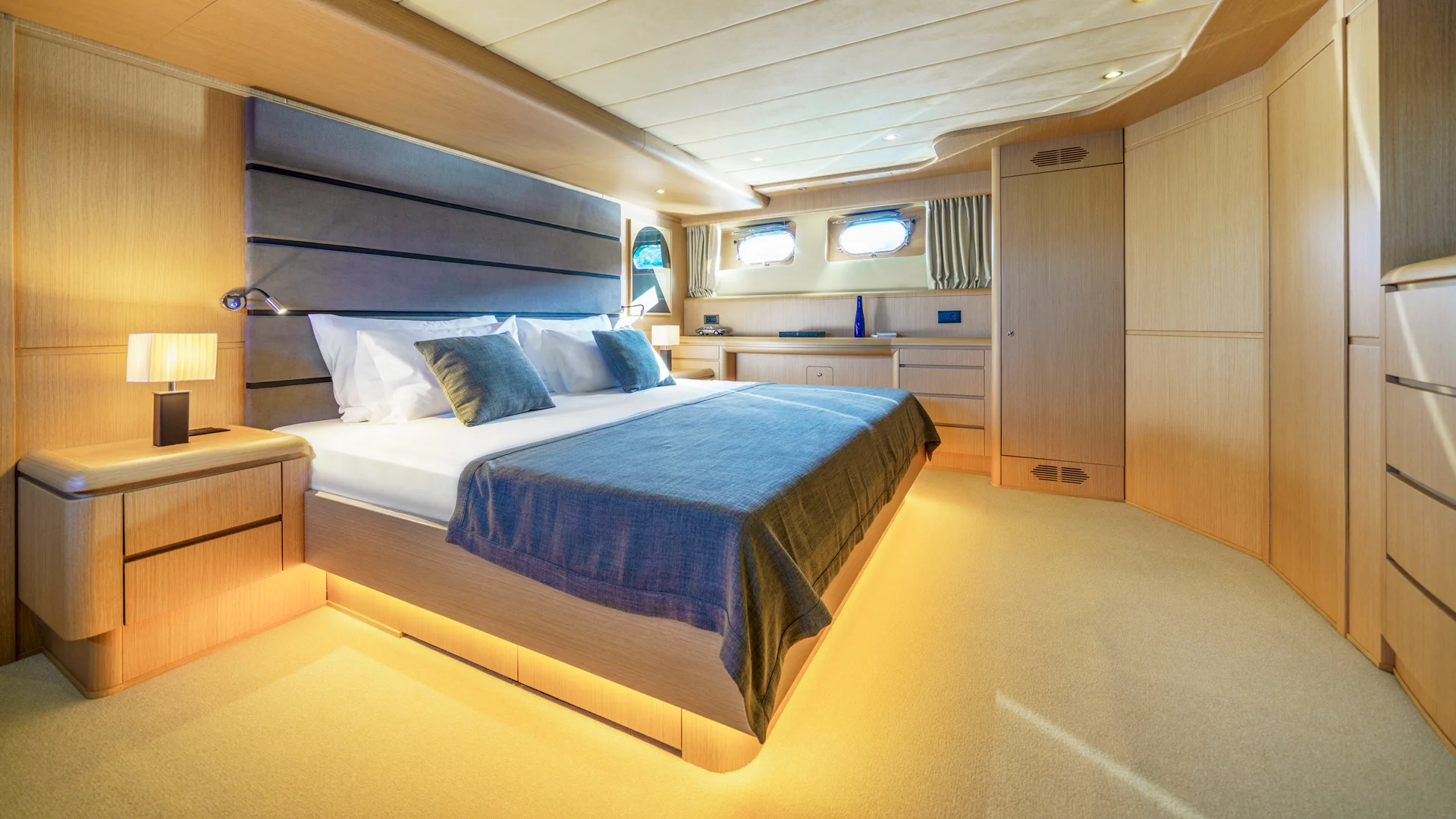 28 Phantom inside the master suite